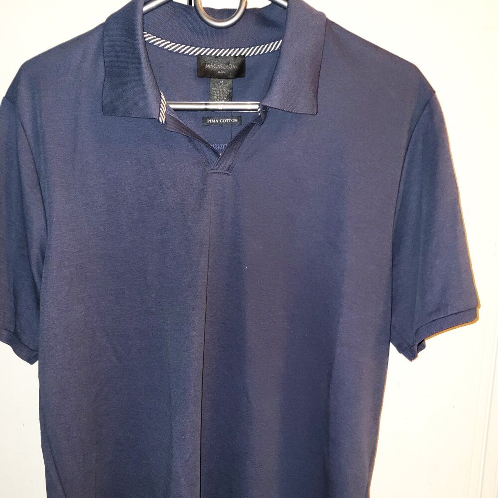 NWT! Navy Split-Neck Collared Shirt - M